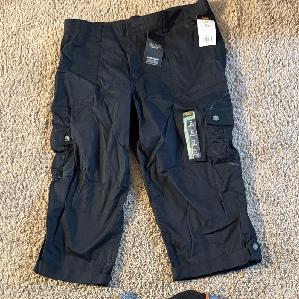Lee Women Dark Cargo Shorts